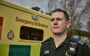 Sicherheit der Sanitäter hat Priorität: London Ambulance Service setzt auf Bodycam Motorola Solutions